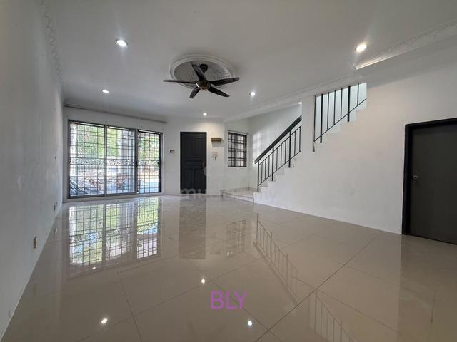 Klang Bandar Puteri Double Storey House Fully Extended For Rent 1