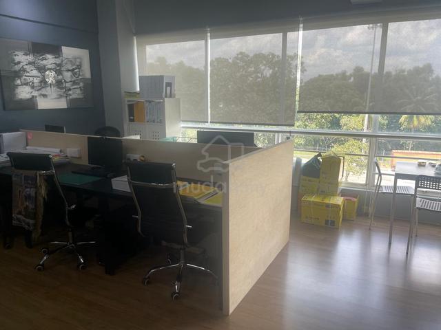 Office For Sale in Ostia Bangi 1