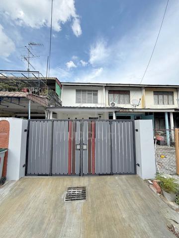 Jalan Keembong 4x, Taman Johor Jaya, Johor Bahru 1
