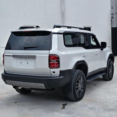 2024 Toyota LANDCRUISER 2.7 250 VX (A) - 2