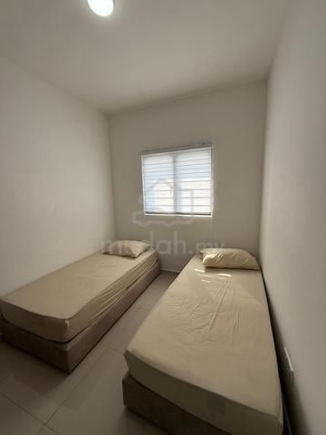 PREMIUM sharing Room Male (only 2 vacany last) 1unit 1