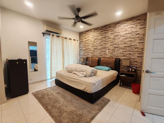 [Renovated] Fully Furnished 2 Storey Townhouse. Bayu 1, Nilai 1