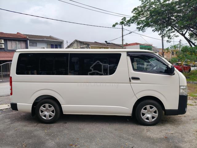 2022 Toyota HIACE 2.5 (M) Window Van Full Air Cond - 4