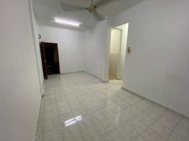 Pangsapuri Elina 1