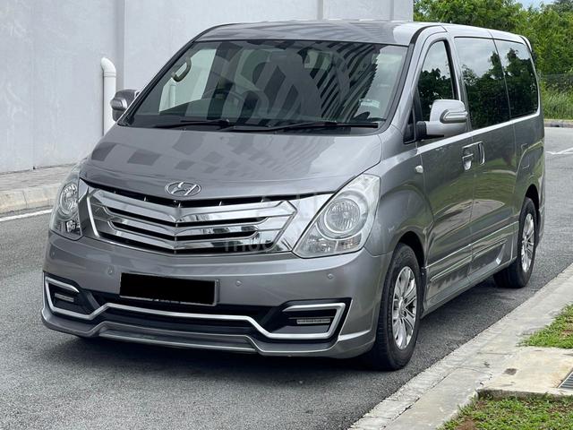 Hyundai GRAND STAREX 2.5 ROYALE PREMIUM (A) 1 OWN - 2