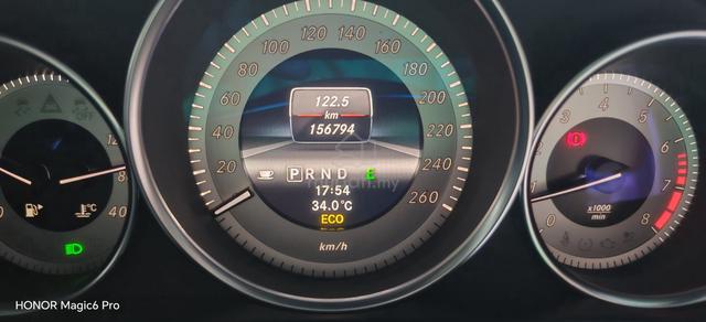 Mercedes Benz C200k 2013 registered 2014  - 4