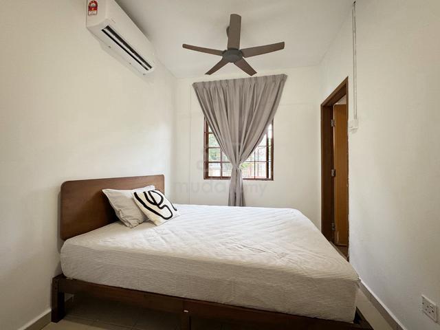Private Mini Studio @ Landed | 8 Mins Walk MRT Semantan |No need agent 1