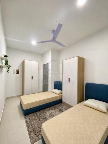 Sharing Master Bedroom Gelang Patah Skudai 1