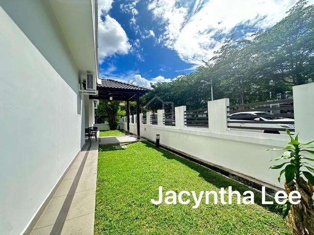 Sungai Ara 3-Storey Semi D Corner, Renovated, Land Area 2560sq.ft 1
