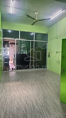 Kedai Lot untuk disewa 1