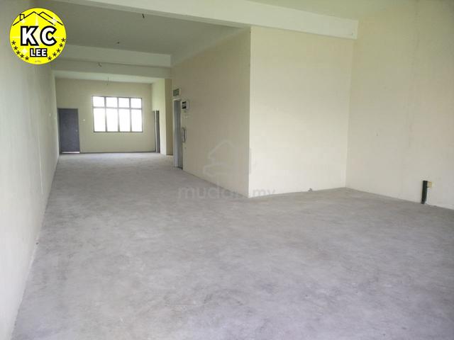 Facing Main Road Ground Floor &1st Floor For Rent @ Bandar Perda 1