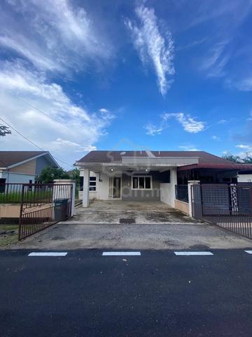 SEMI D TAMAN AWAH PERMAI , 4 Bilik , Bebas Banjir 1