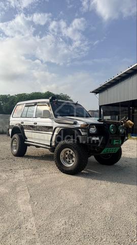 Mitsubishi PAJERO 2.8 4M40 (M) - 1
