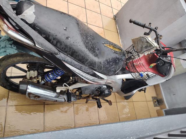 Motorcycle Future 125 TERSADAI NAK DILEPASKAN - photo 3 of 9