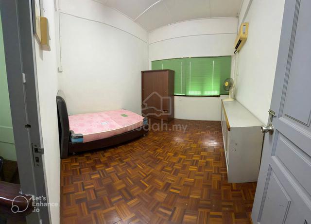3 Bedroom in a House.  Near Delta Mall 1