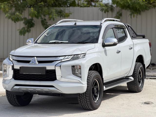 HAMER BAR⭐2018 Mitsubishi TRITON 2.4 VGT PREMIUM - 2