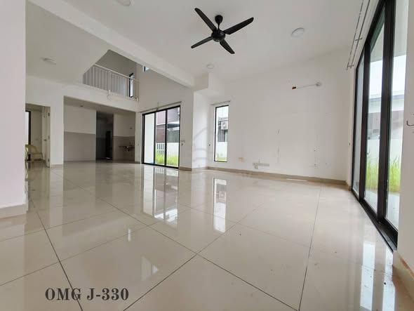Setia Utama 1 Setia Alam 2.5 Storey Semi-D House Basic Unit 1