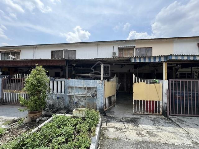 Renovated 4 Bedroom Double Storey Terrace, Taman Seri Meru, Klang 1