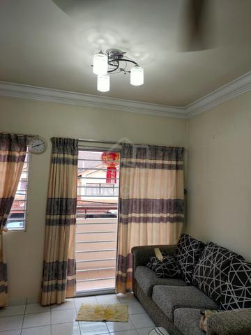 Amansiara Townhouse wt Partly Furnished, Level 2, Selayang 1