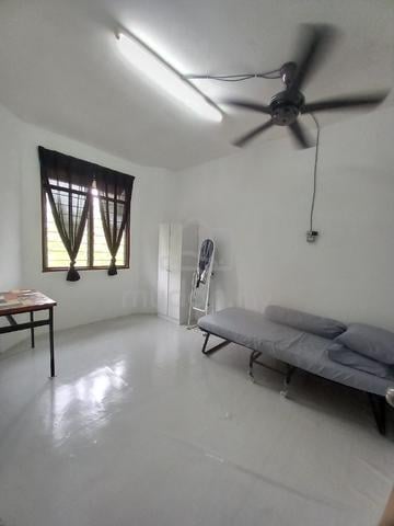 Fully Furnished Bilik Master Lelaki Ogos 2026 1
