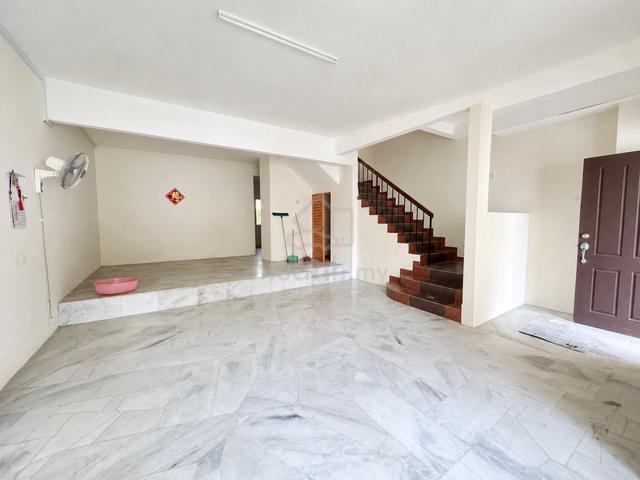 [Nice+Renovat] 2 Storey Terrace - Desa 13 Bandar Country Homes, Rawang 1