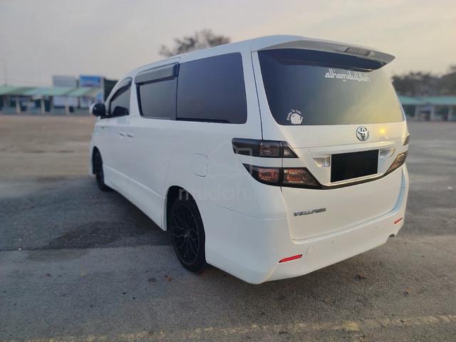 Toyota Vellfire 2.4 FaceLift - 2