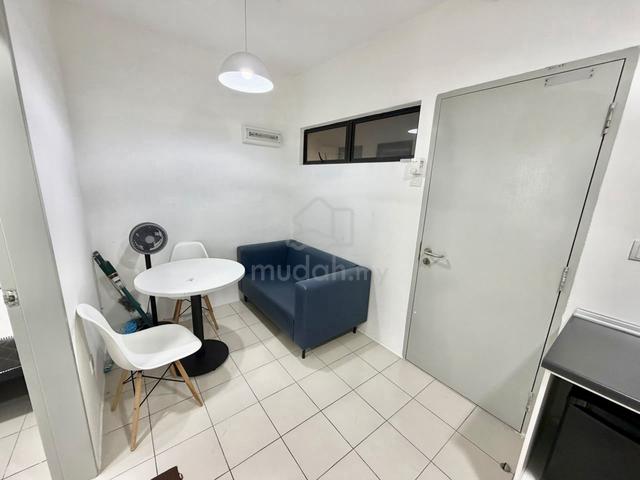 Uni Suites 1
