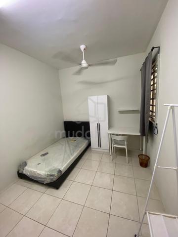 Big Single Room For Rent, Platinum OUG 1