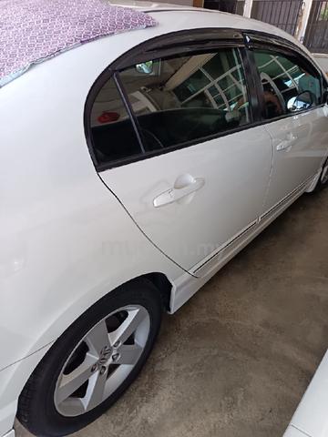 2010 Honda CIVIC 1.8 i-VTEC (A) - 4