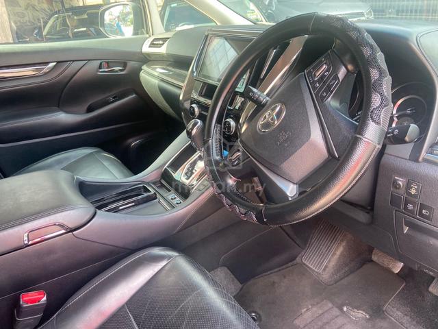 2020 Toyota Vellfire 2.5 ZG (A) - 4