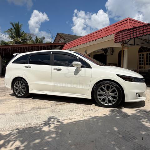 2010 Honda STREAM 1.8 I-VTEC RSZ FACELIFT (A) - 4
