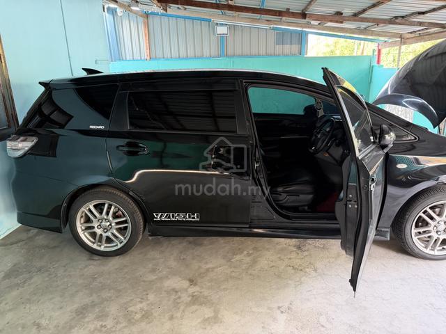 2013 Toyota WISH 1.8 G FACELIFT (A) - 5
