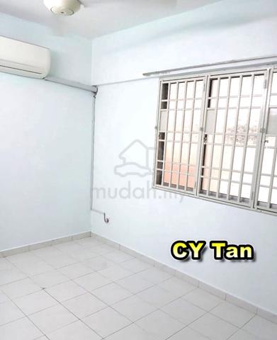 Sri Ivory (Sri Ivori) Apartment 1