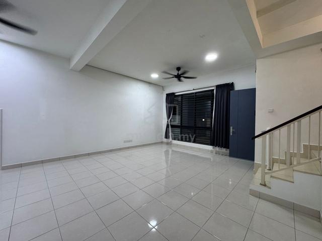 Austin Duta 2 near Dato Onn, Seri Austin 1
