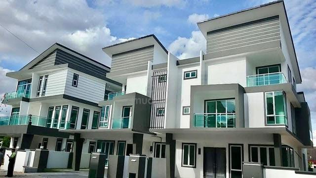 Airport Square Ipoh Town 2.5 Storey Semi Detached House Gated Guarded 2