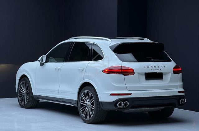 72K KM 2016 Porsche Cayenne 3.6 S TTurbo BrownInt - 4