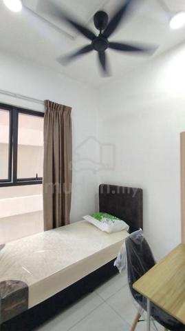 Country Garden Danga Bay Small Room for Rent 1