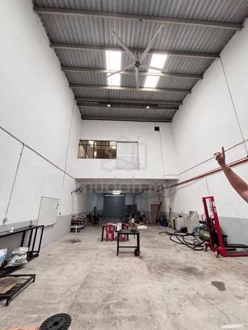 Pandamaran Selat Selatan Port Klang 1.5 Storey Factory For Rent 1