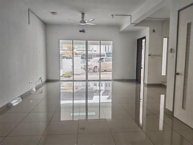 Ambang botanic 2, 2 sty Superlink for rent, basic unit, 24x75sf 1