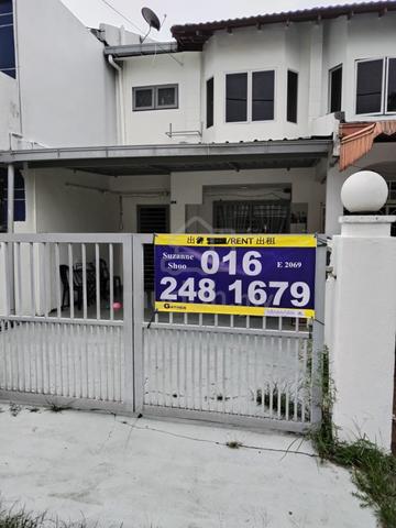 Rental 3 Bedroom 1-Storey Terraced House in Bandar Sunway to let. 1