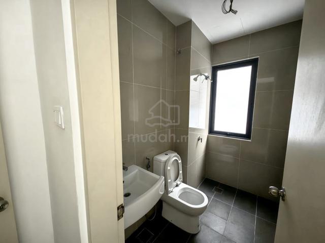 2.5 Storey EMPIRE RESIDENCE Damansara Perdana, Actual, Brand NEW Unit 1