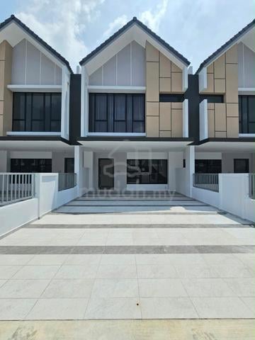 Jalan Rebab 27/x @ Tmn Desa Tebrau Double Storey House 4 Bed 4 Bath 1