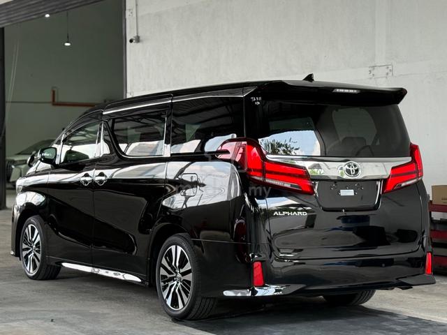 Recon 2023 Toyota Alphard 2.5 SC **Roof Monitor** - 2