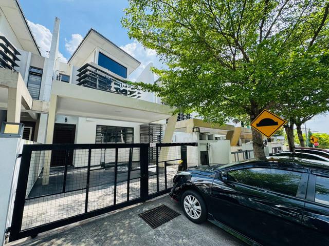 Laman Glenmarie Seksyen U1 Shah Alam, 2 Storey 24x80ft Freehold 1