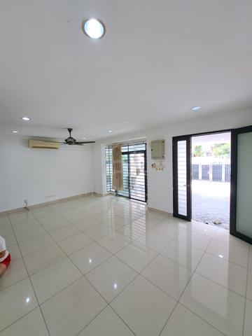 2 sty Laville Guard House Balakong Gated near SILK highway Cheras jaya 1