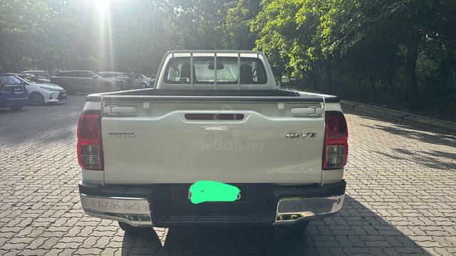 2019 Toyota HILUX 2.4 FACELIFT (M) - 5