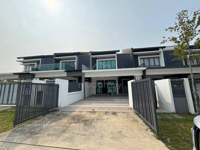 FREEHOLD Hemingway Residences Double Storey Bndr Seri Coalfields 1