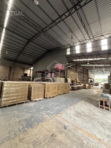 With KM Kg Baru Subang Seksyen U6 25800sf Warehouse Factory 300 Amp 1