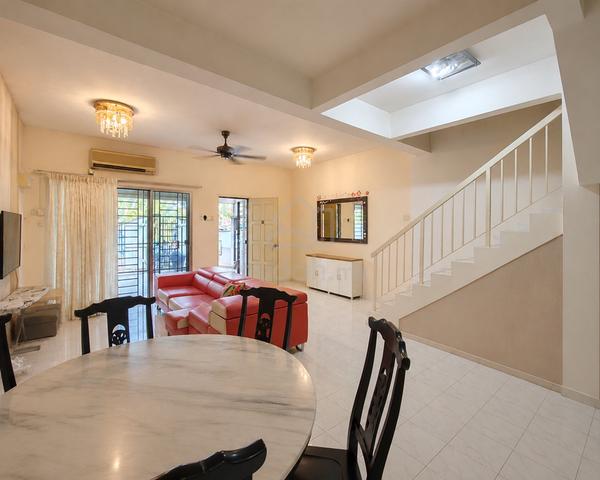 Renovated, 2 storey Kota Kemuning, Greenhills 2, Gated & Guarded 1