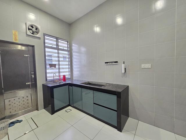 Kulai bandar putra house for rent/jalan bangau 3